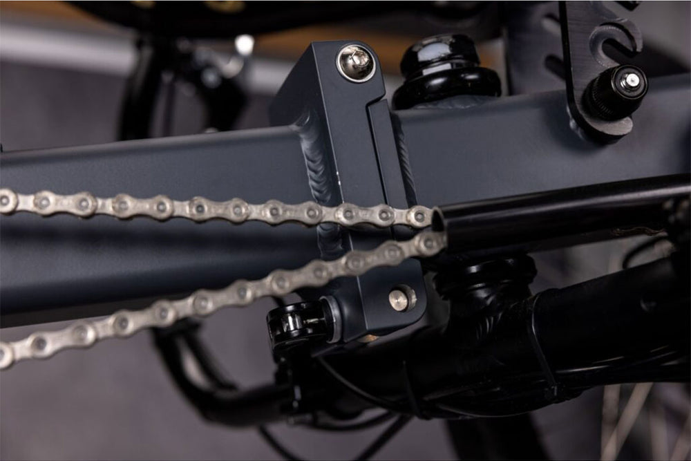 GreenSpeed Magnum XL no-lift folding hinge on the main frame