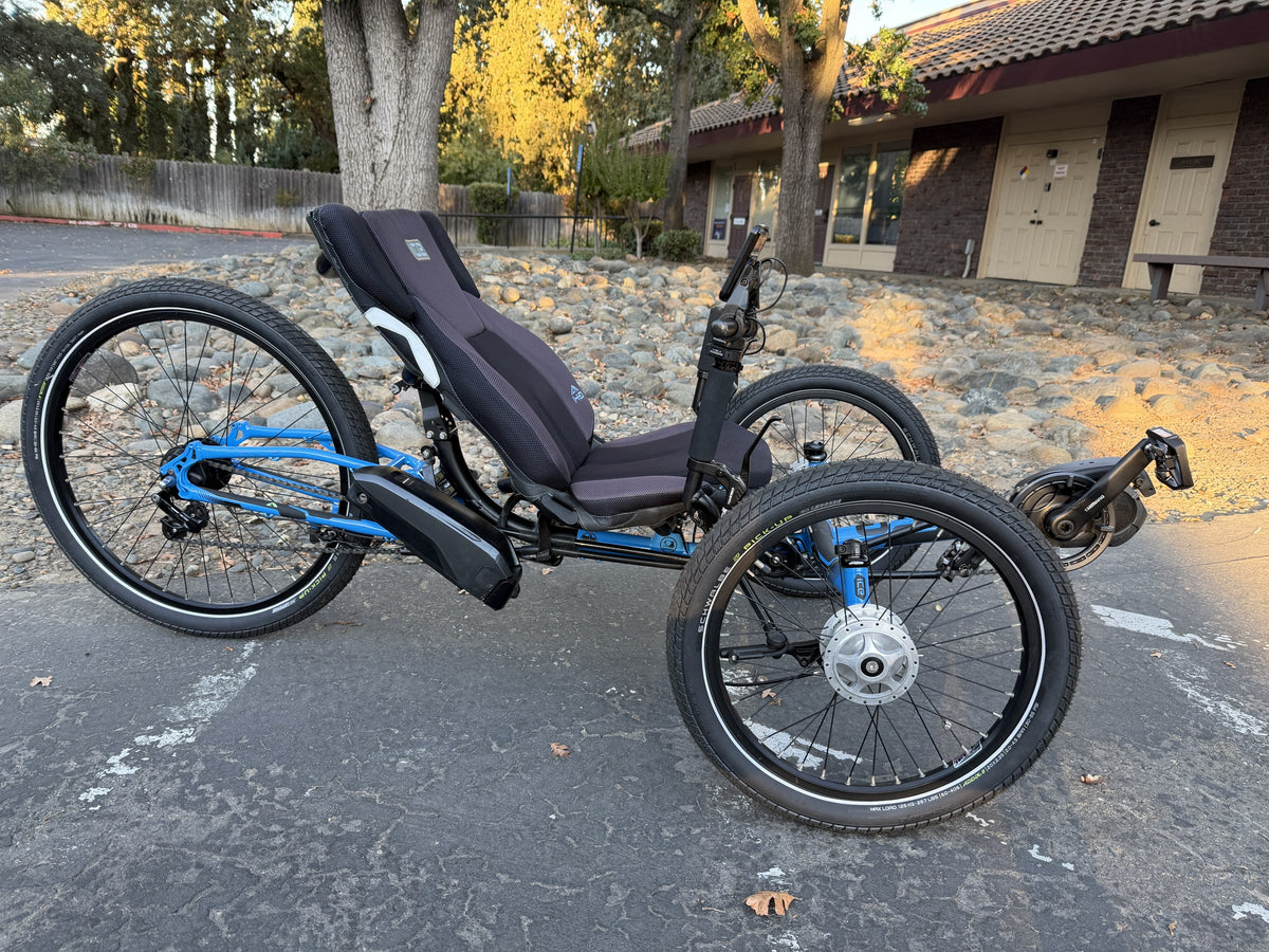 Used ICE Adventure HD RS e-trike in blue, side view