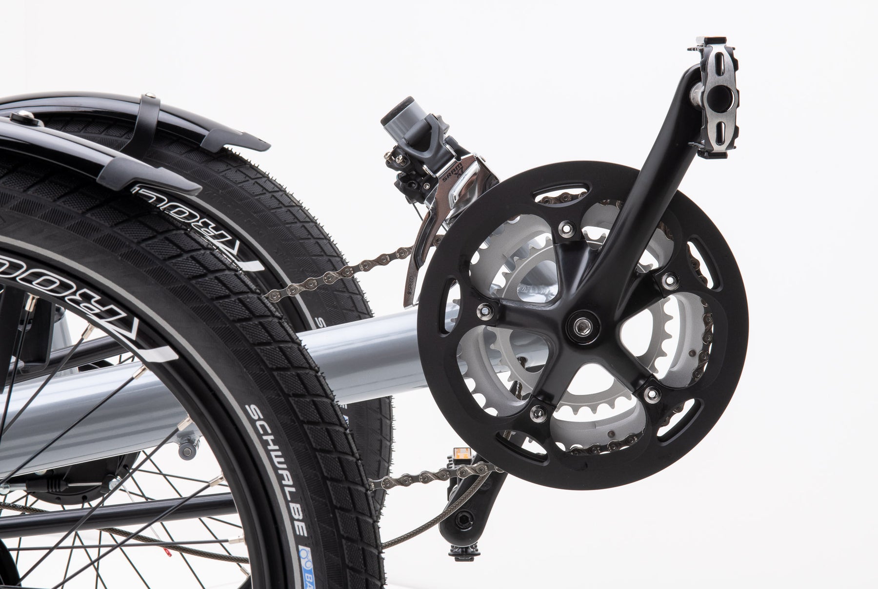 AZUB T-Tris 20 crankset and drivetrain detail