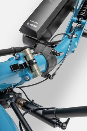 AZUB TRIcon 26 Bosch PowerPack 500 battery and folding hinge detail