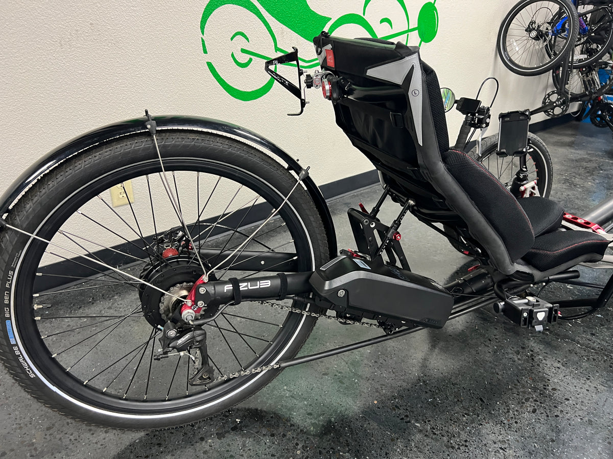 Azub Ti-Fly 26 – Full Suspension Recumbent Trike with Pinion 18 & 500W Motor (Used, Well-Maintained)