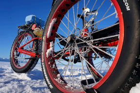 AZUB FAT fat tires and red rims on snow and ice