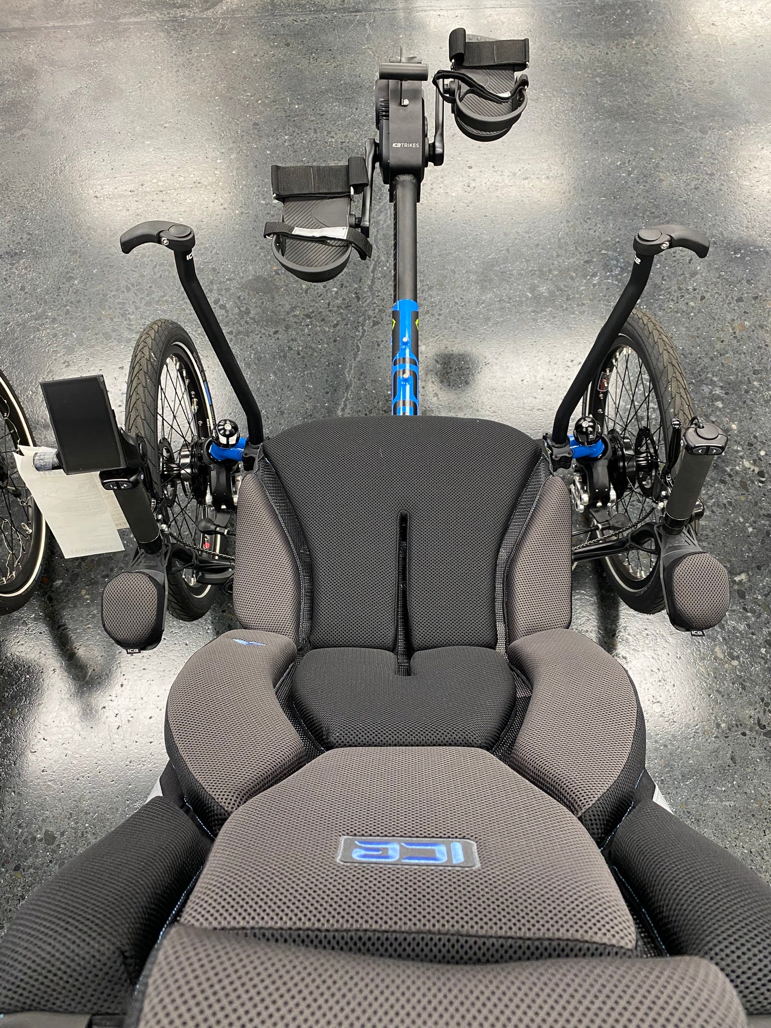 ICE Adventure PERS chainless trike, ICE seat and cockpit